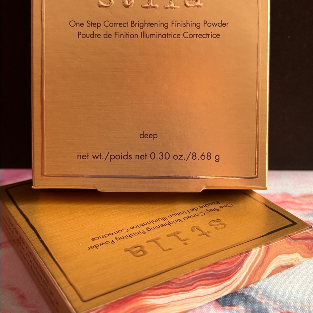 Stila One Step Correct Powder in Deep